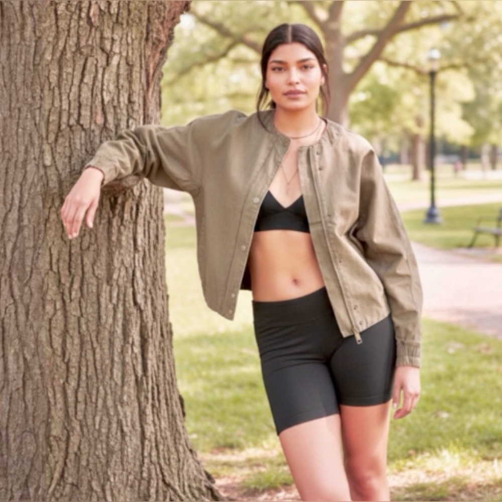 BDG Urban Outfitters Cropped Batwing Utility Jacket - Picture 3 of 15